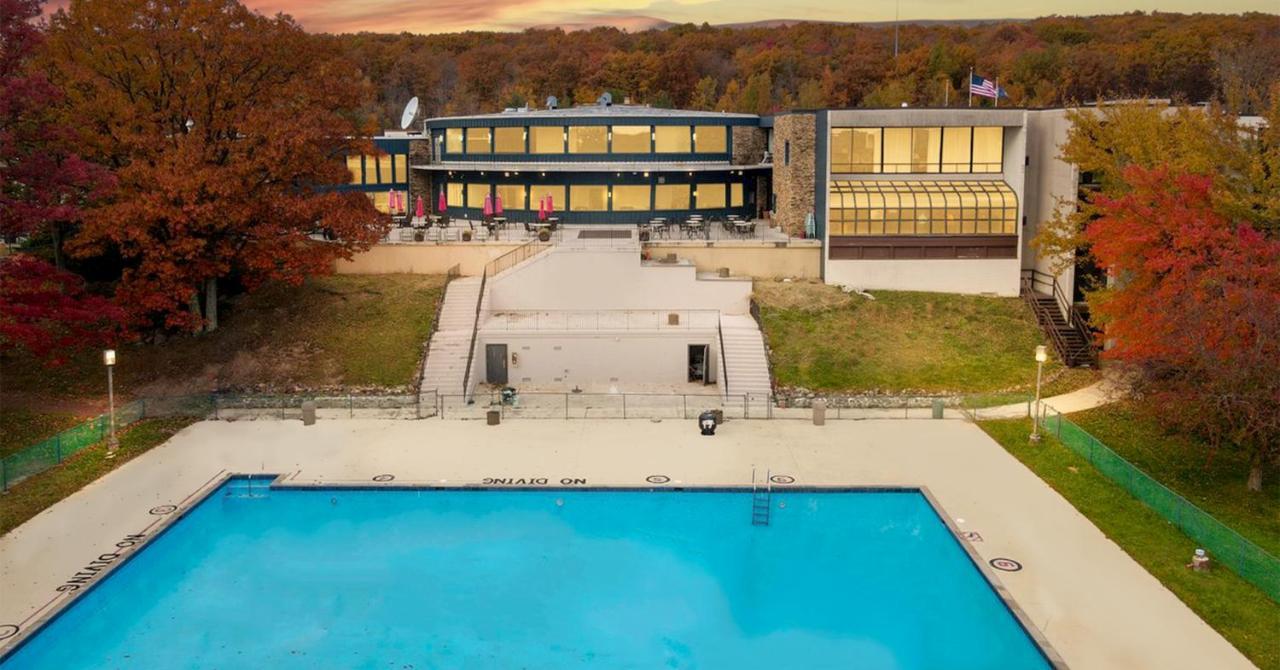 Mountain Laurel Resort